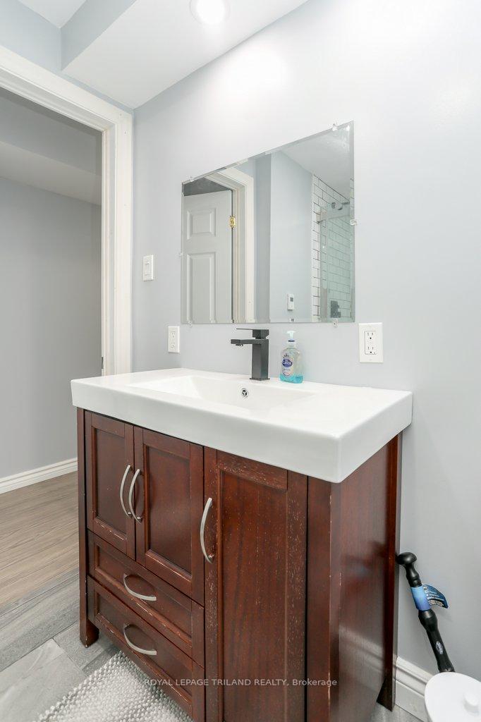 Photo 20 of 68 Peach Tree Boulevard, St. Thomas — HOMEH