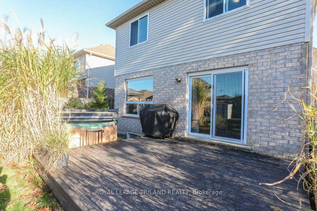 Photo 24 of 68 Peach Tree Boulevard, St. Thomas — HOMEH