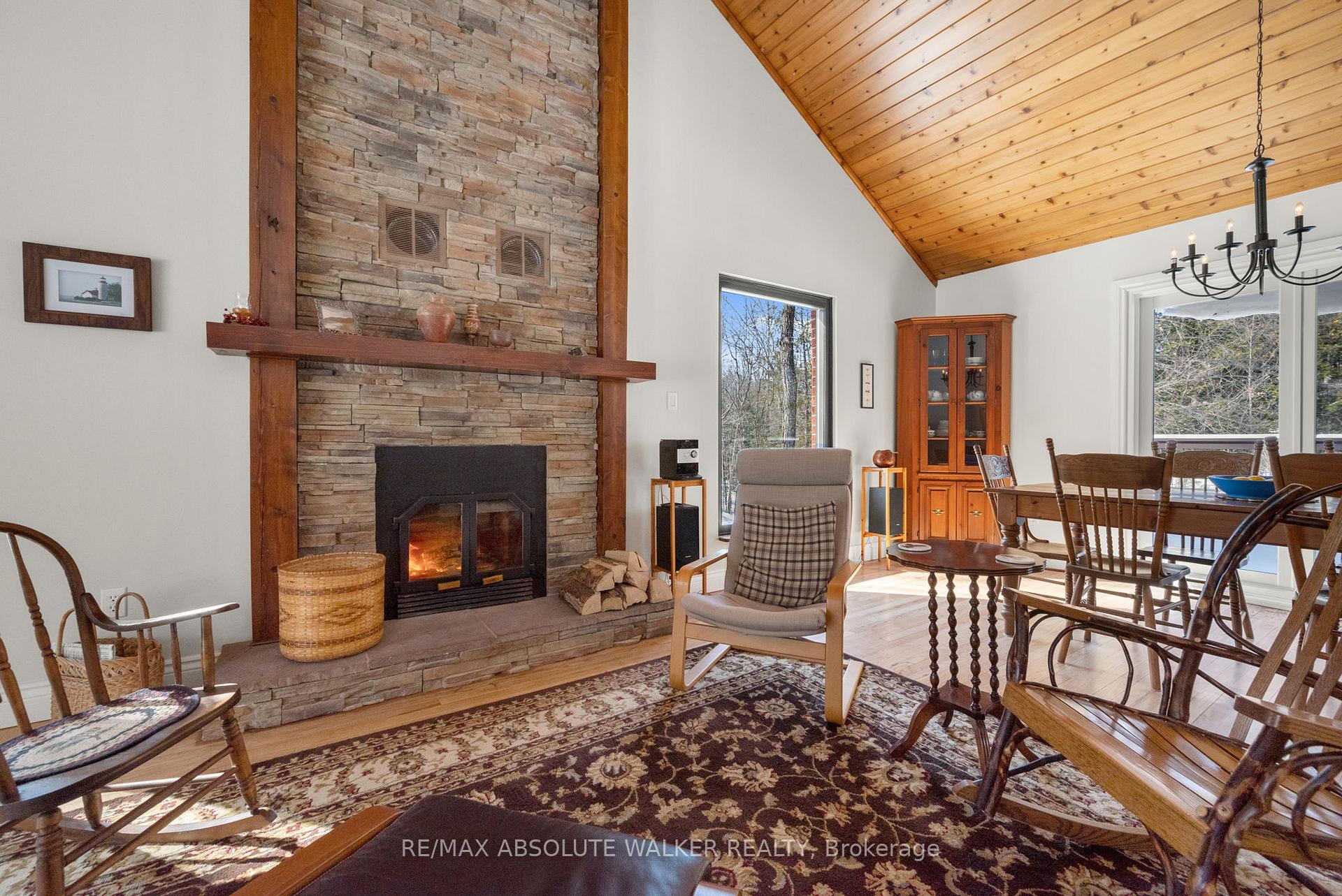 Photo 8 of 104 Hardwood Drive, Ottawa, Fitzroy Ward (South East) — HOMEH
