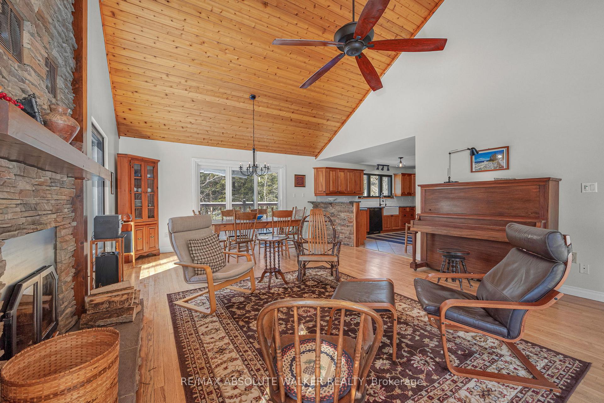 Photo 6 of 104 Hardwood Drive, Ottawa, Fitzroy Ward (South East) — HOMEH