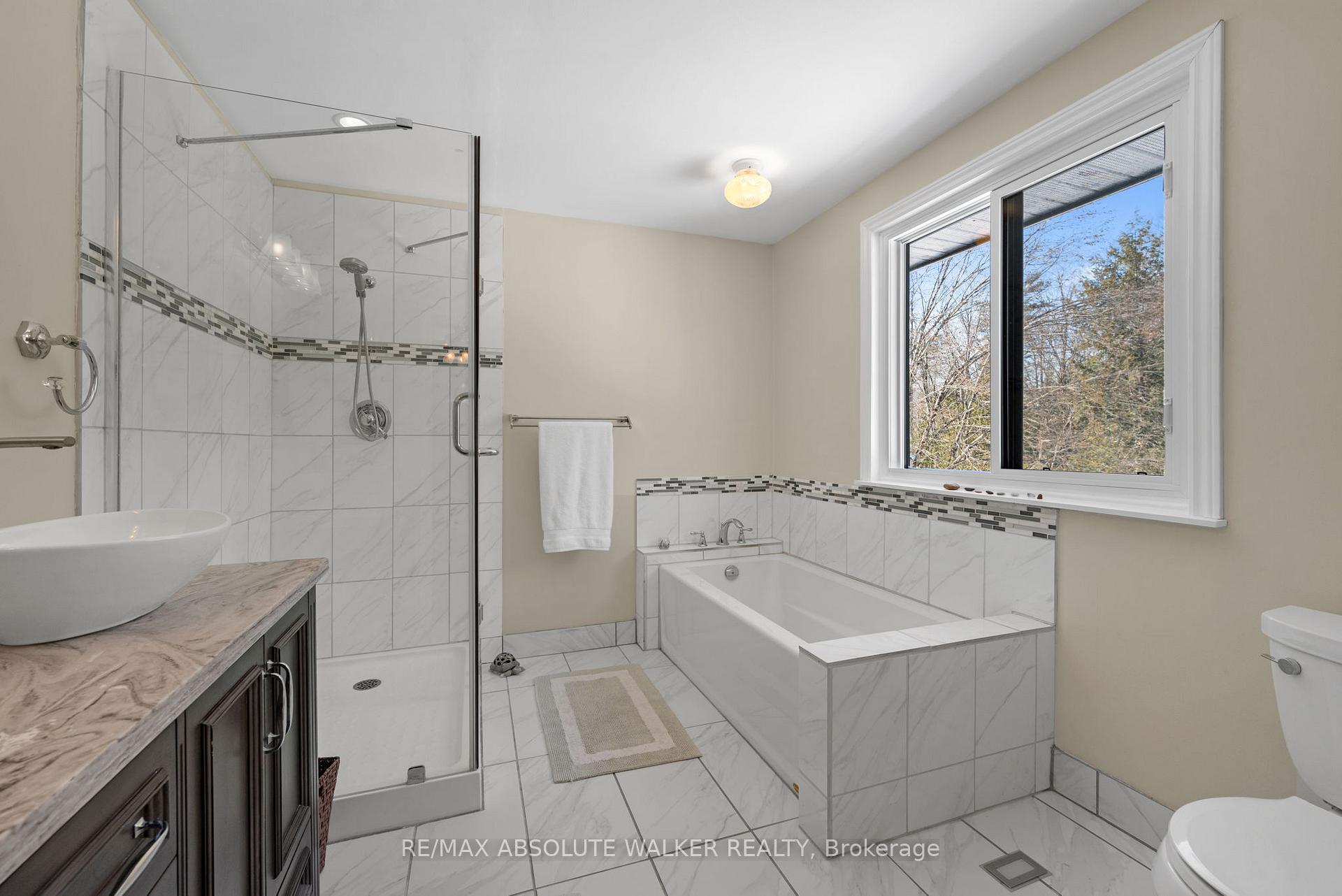 Photo 20 of 104 Hardwood Drive, Ottawa, Fitzroy Ward (South East) — HOMEH