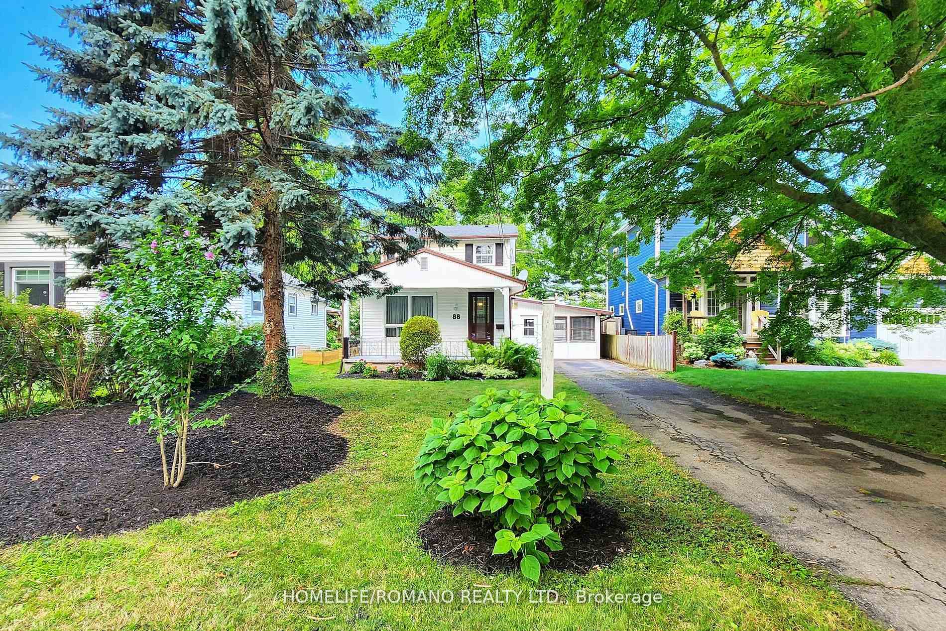 Front of 88 Bayview Drive