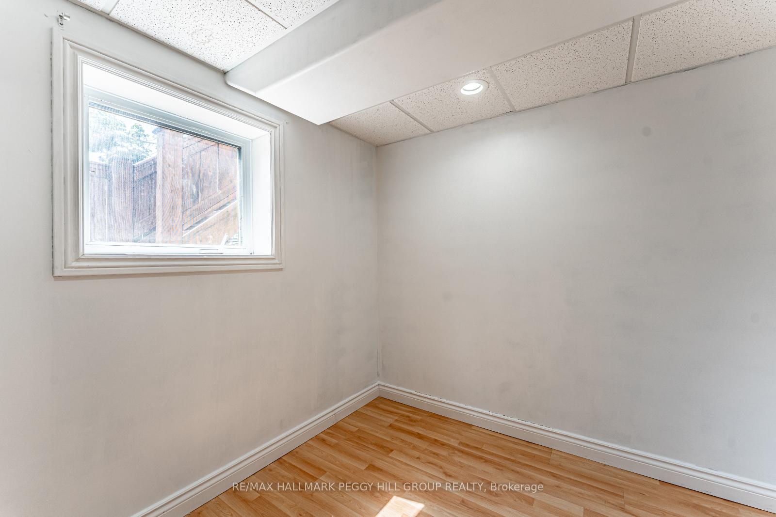 Photo 3 of Unit Lower, 9 Orwell Crescent, Barrie, Letitia Heights — HOMEH