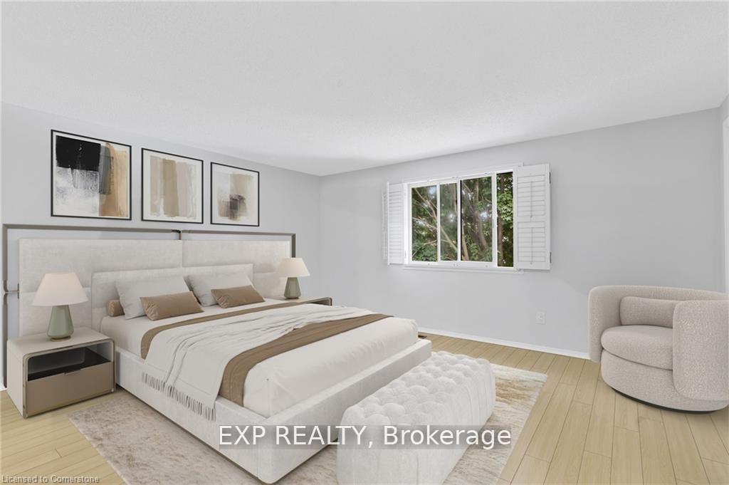 Photo 16 of 19 Driftwood Place, Hamilton, Stoney Creek Mountain — HOMEH