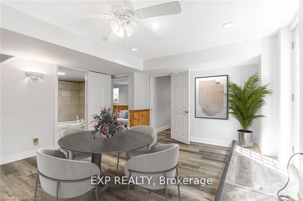Photo 25 of 19 Driftwood Place, Hamilton, Stoney Creek Mountain — HOMEH