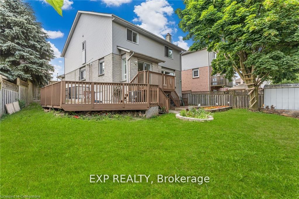 Photo 39 of 19 Driftwood Place, Hamilton, Stoney Creek Mountain — HOMEH