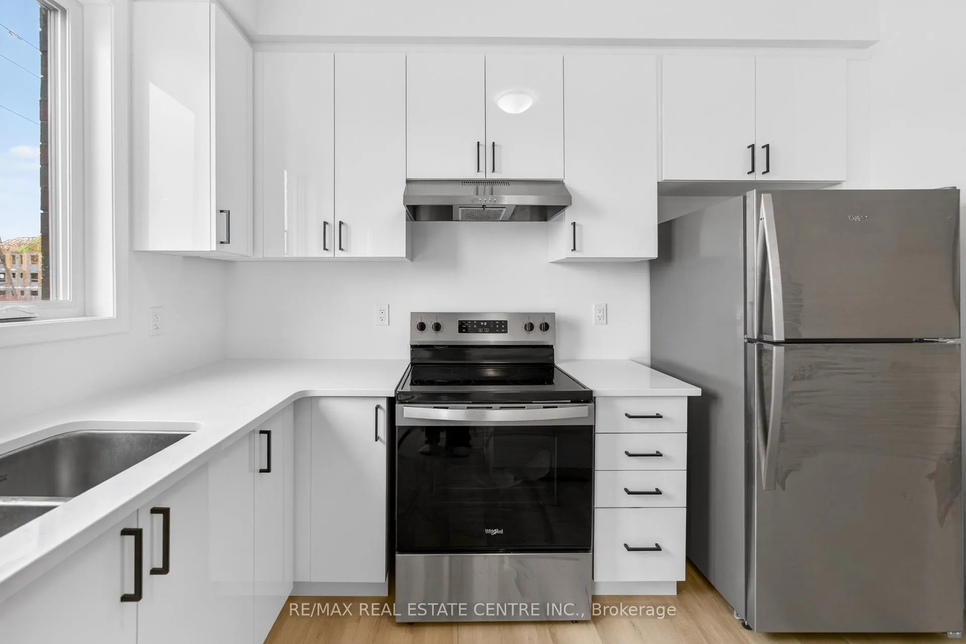 Photo 18 of 182 Stamson Street, Kitchener — HOMEH