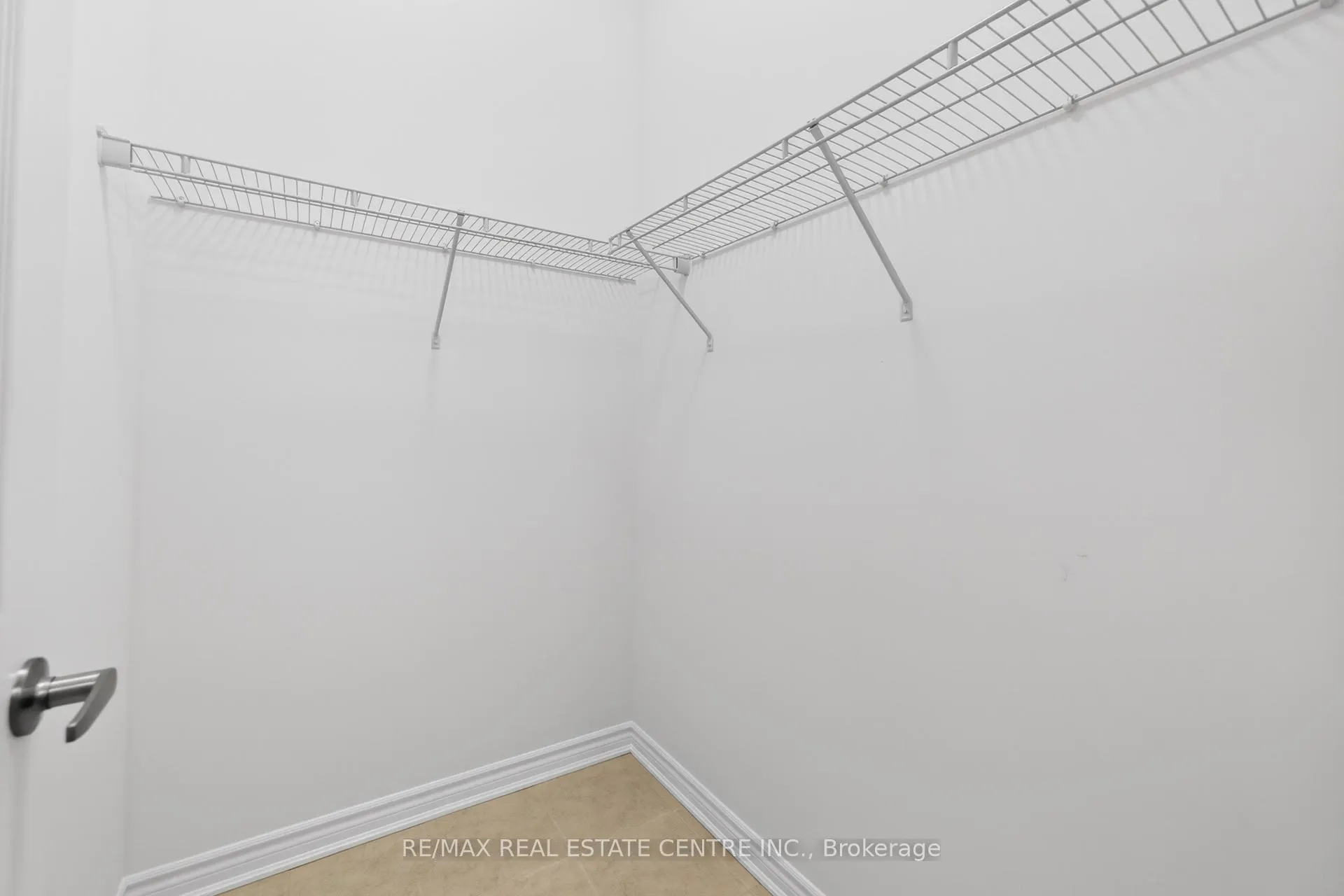 Photo 29 of 182 Stamson Street, Kitchener — HOMEH