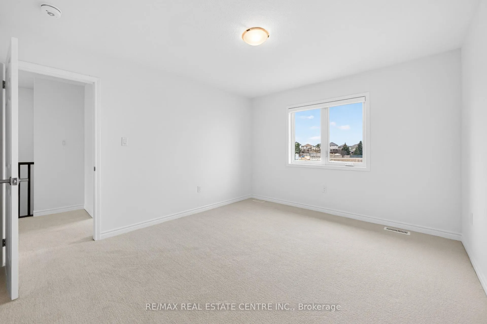 Photo 35 of 182 Stamson Street, Kitchener — HOMEH