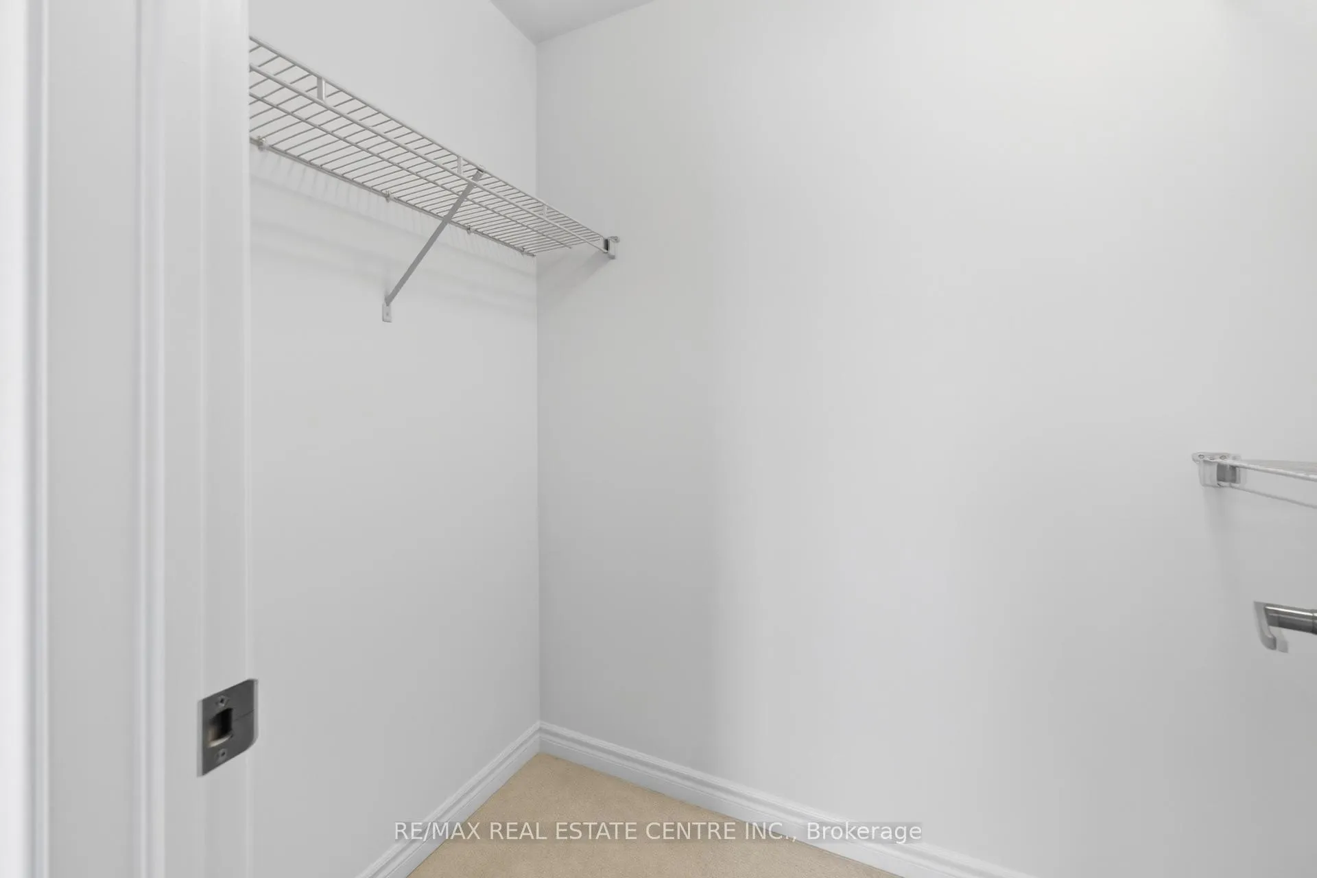 Photo 38 of 182 Stamson Street, Kitchener — HOMEH