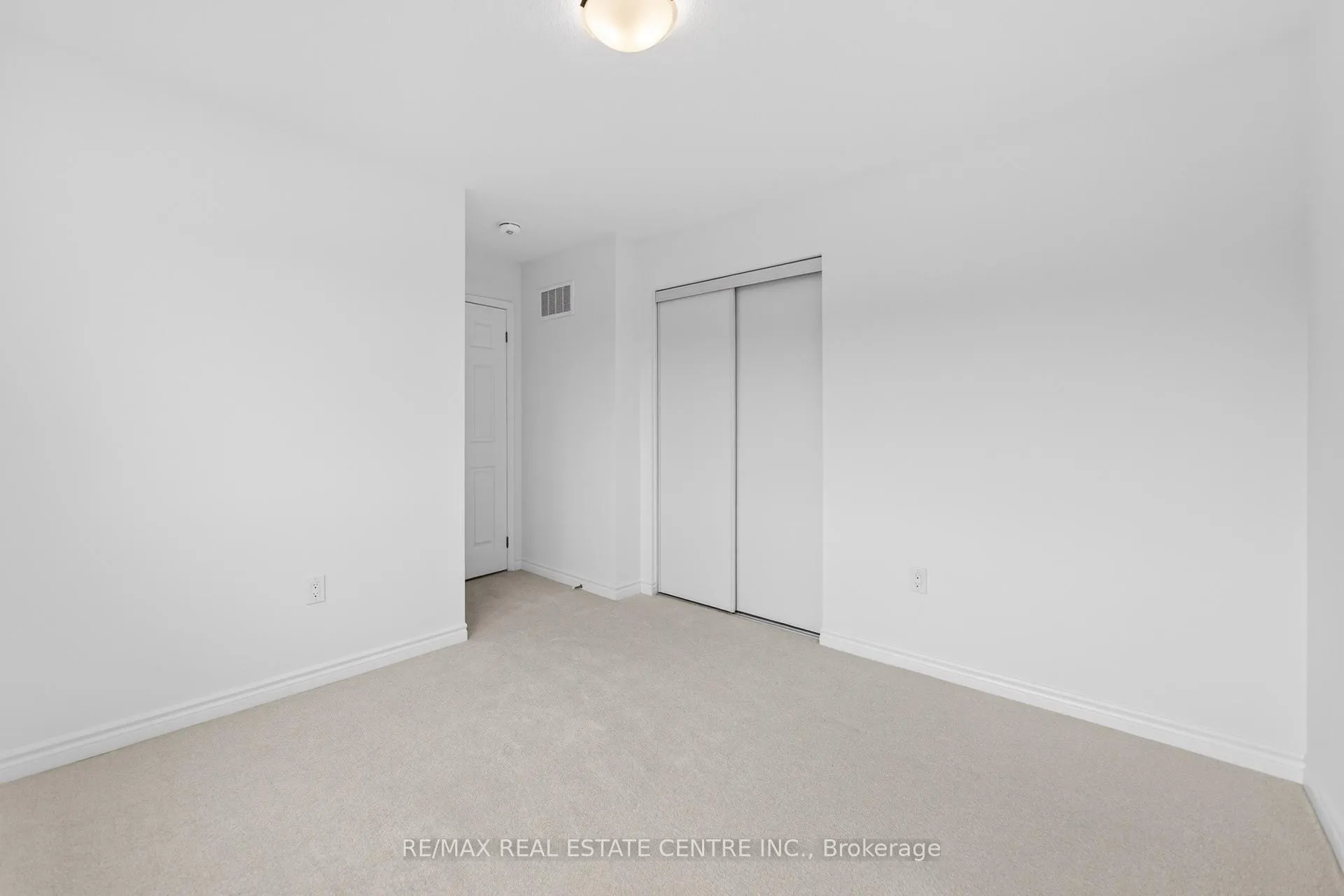 Photo 41 of 182 Stamson Street, Kitchener — HOMEH