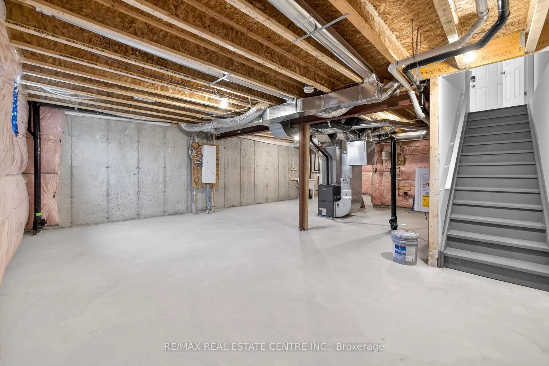 Photo 47 of 182 Stamson Street, Kitchener — HOMEH