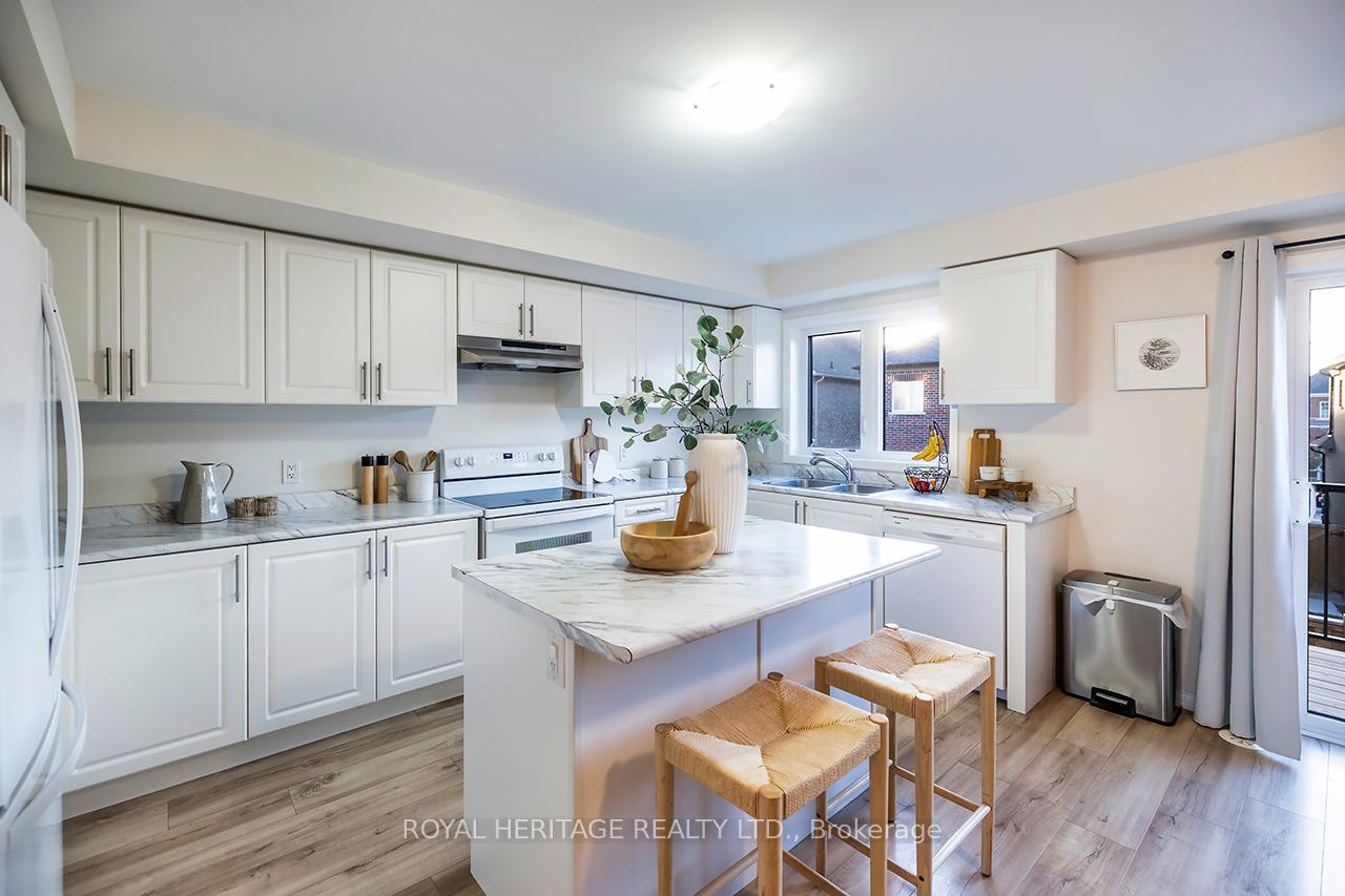 Photo 18 of 114 Jerome Way, Clarington, Bowmanville — HOMEH