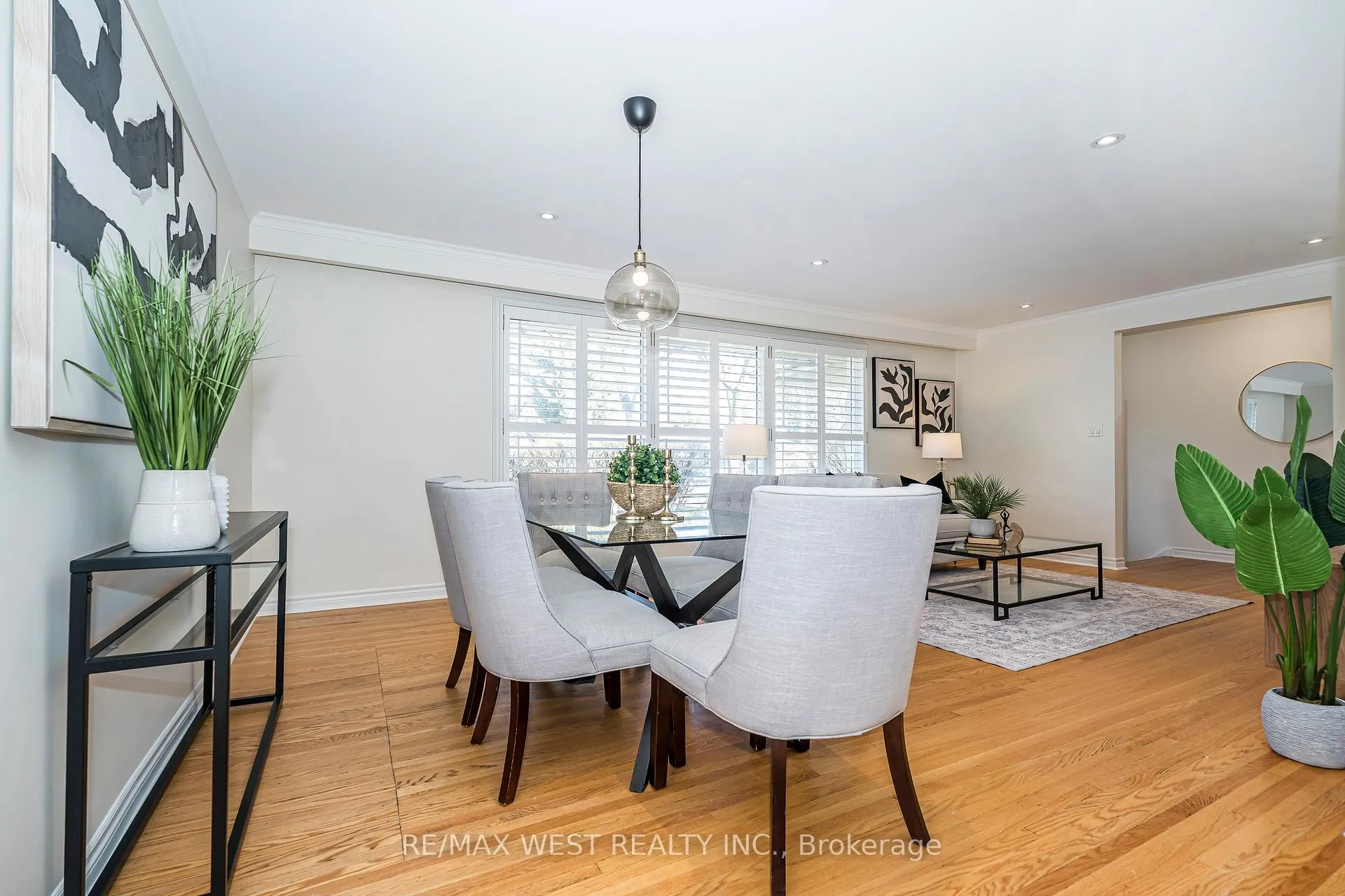 Photo 8 of 6 Prentice Court, Etobicoke, Willowridge-Martingrove-Richview — HOMEH