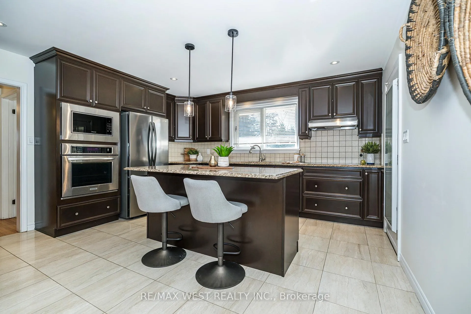 Photo 9 of 6 Prentice Court, Etobicoke, Willowridge-Martingrove-Richview — HOMEH