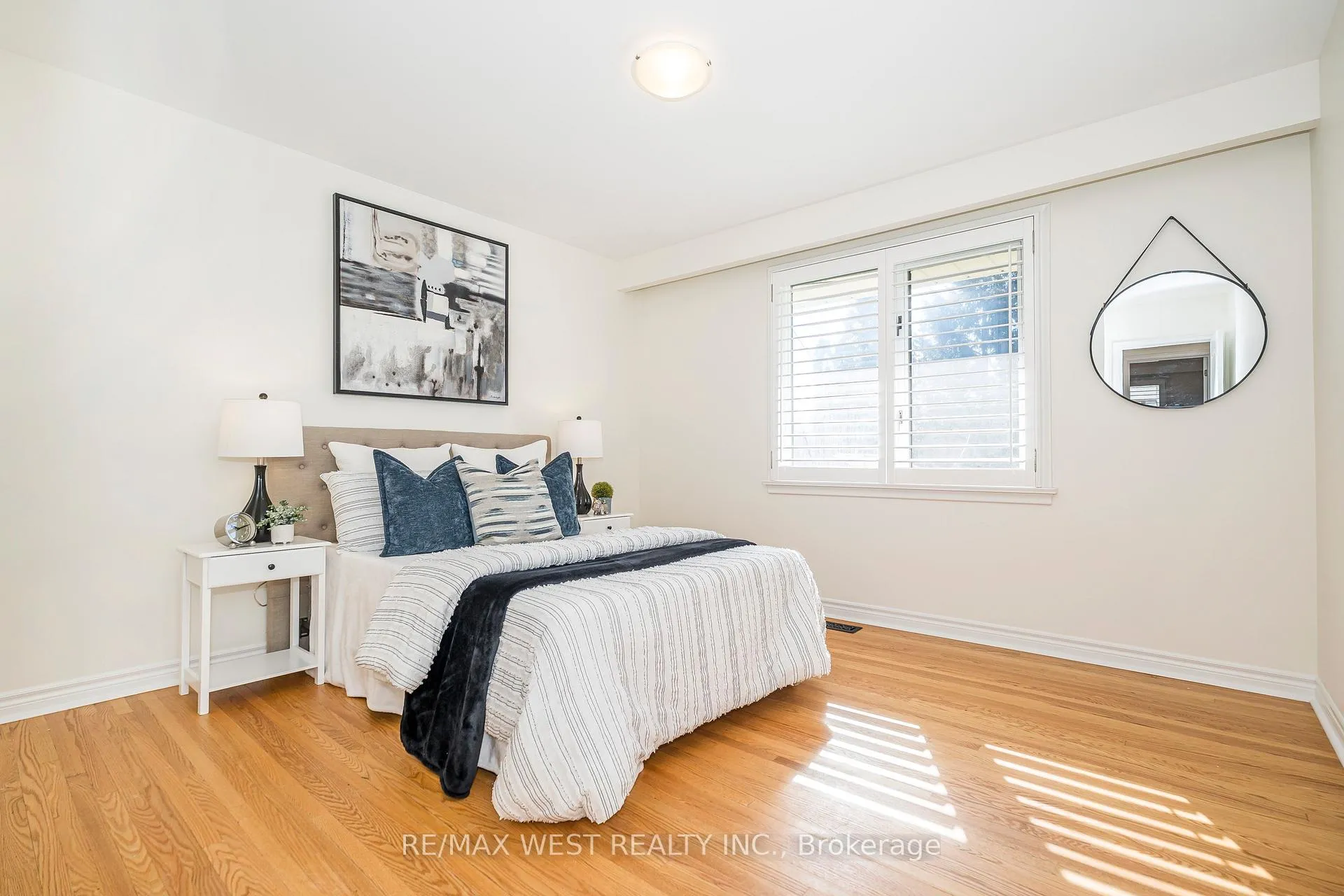 Photo 17 of 6 Prentice Court, Etobicoke, Willowridge-Martingrove-Richview — HOMEH