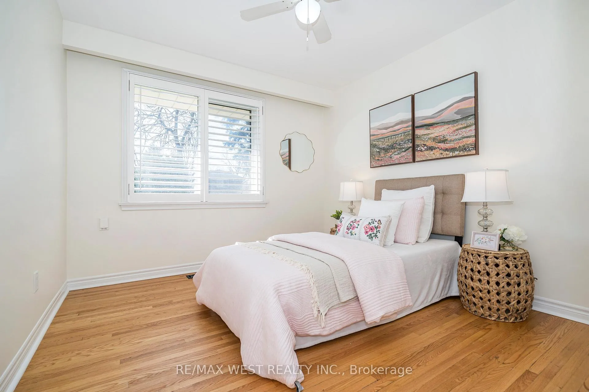 Photo 18 of 6 Prentice Court, Etobicoke, Willowridge-Martingrove-Richview — HOMEH