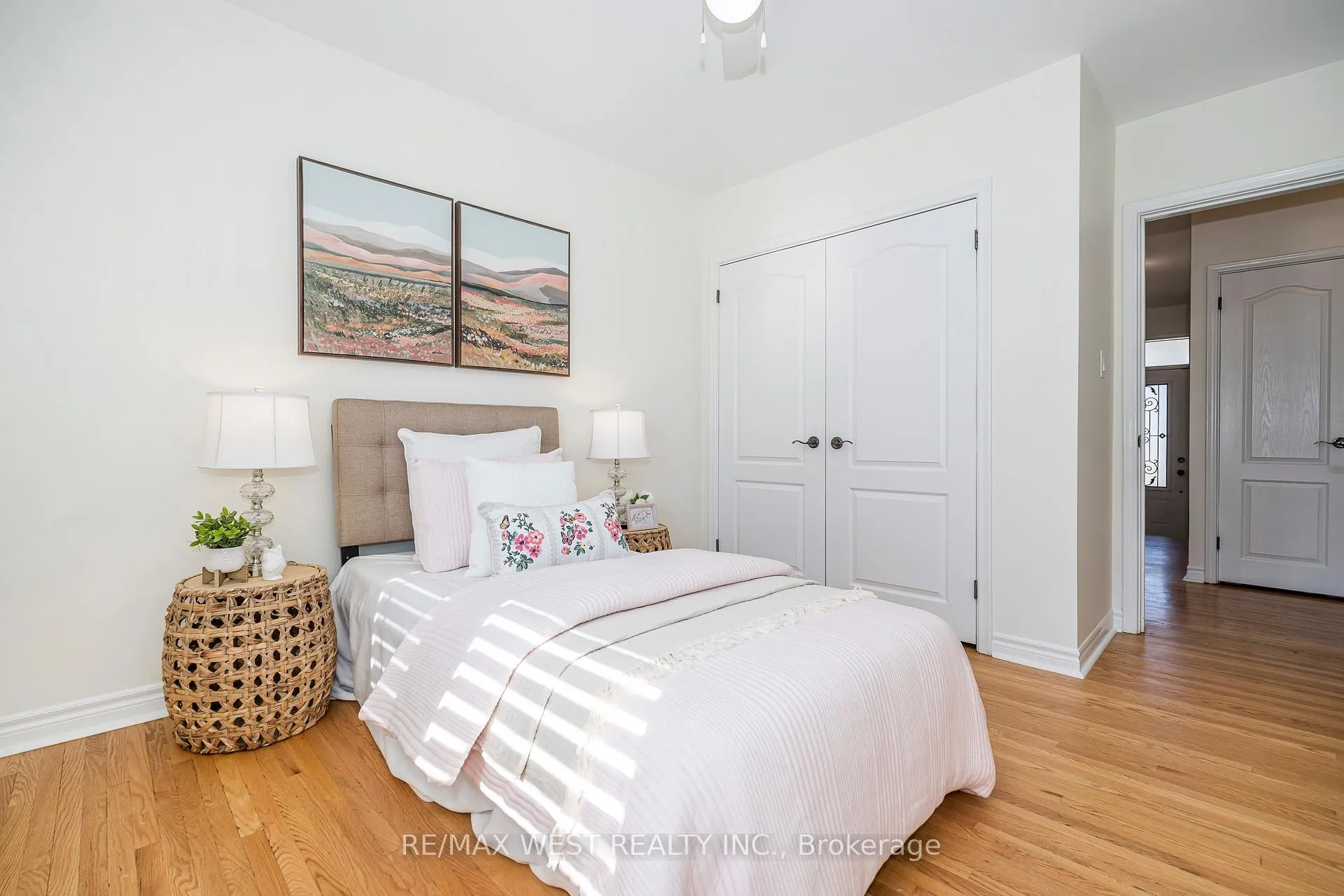 Photo 19 of 6 Prentice Court, Etobicoke, Willowridge-Martingrove-Richview — HOMEH