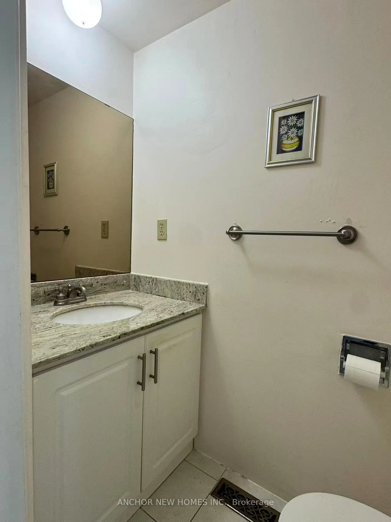 Photo 4 of 82 Sorrell Crescent, Markham, Milliken Mills East — HOMEH