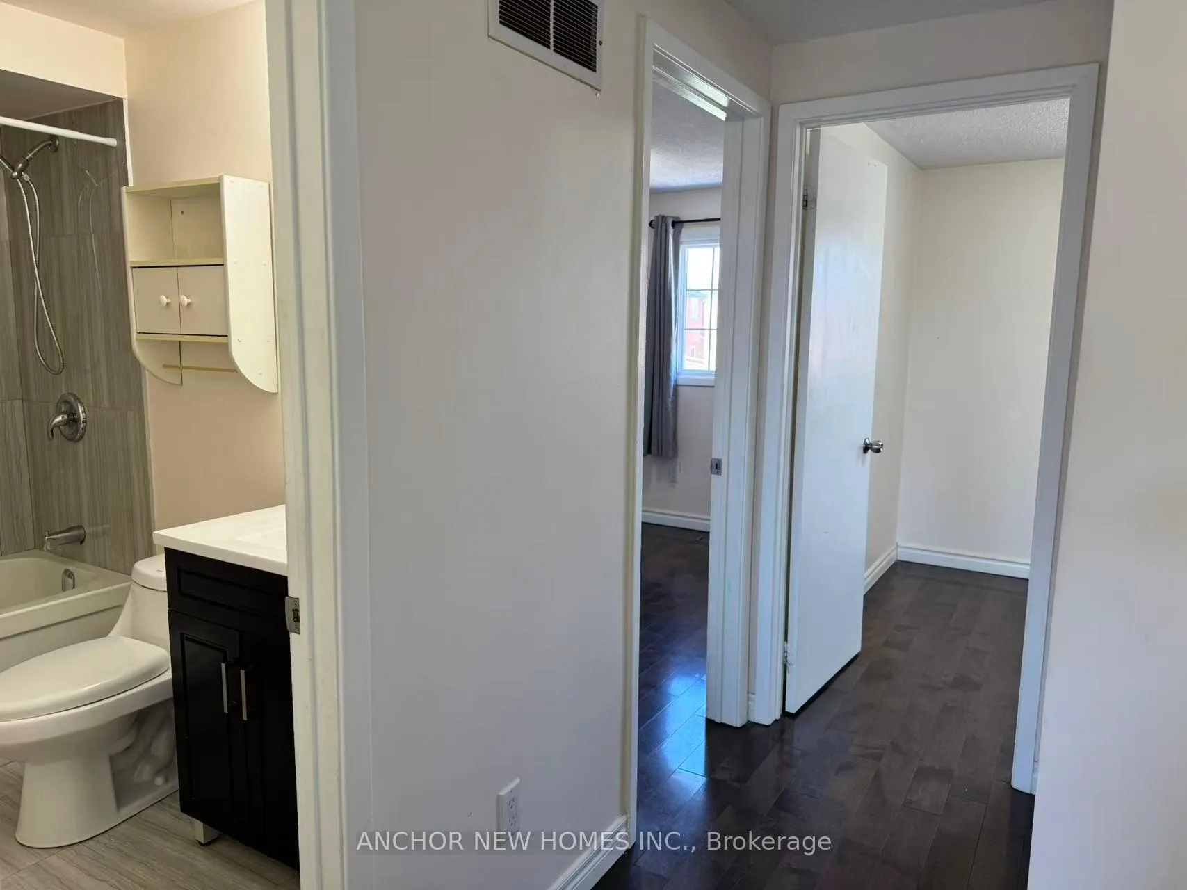 Photo 11 of 82 Sorrell Crescent, Markham, Milliken Mills East — HOMEH
