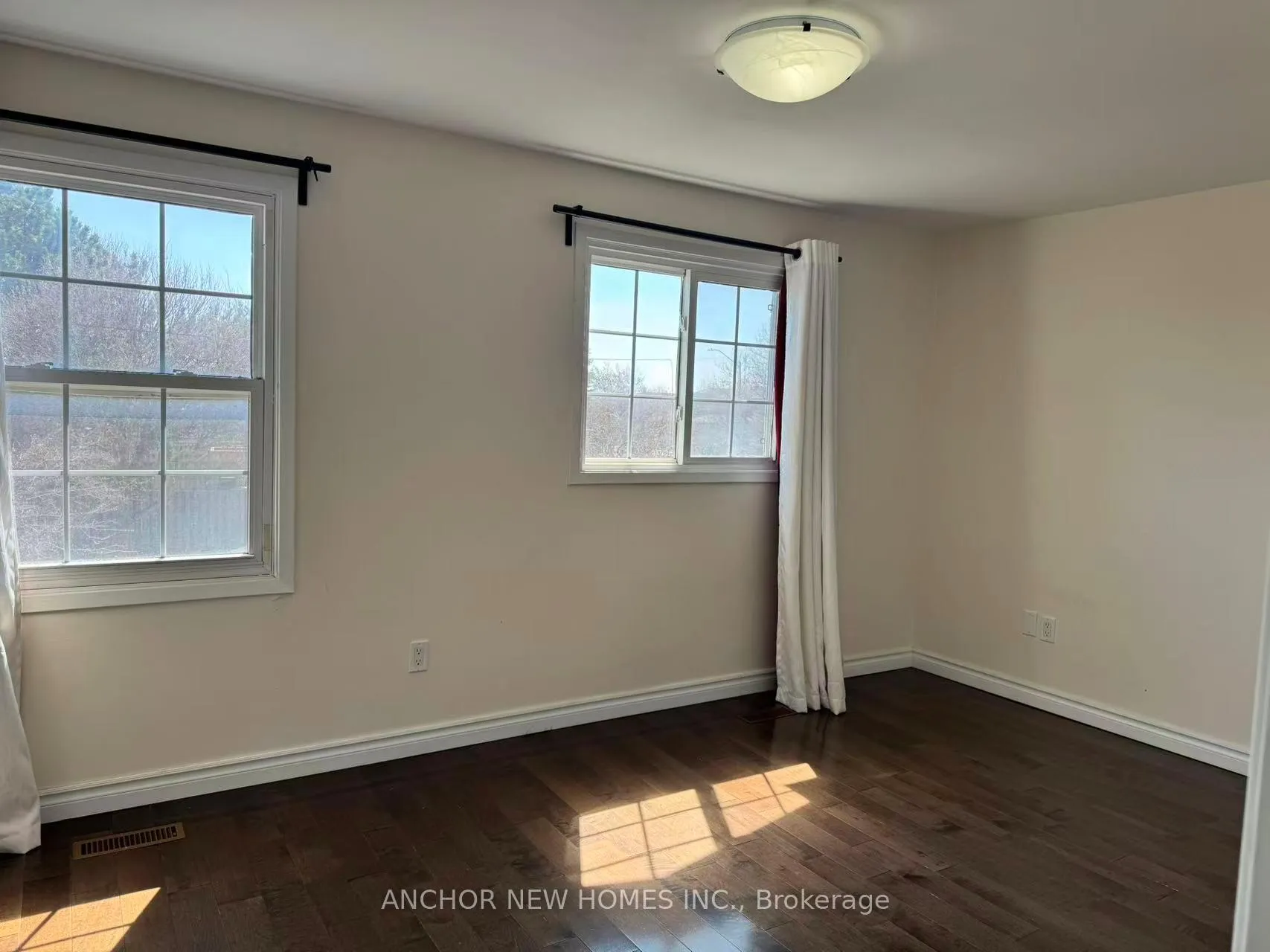 Photo 12 of 82 Sorrell Crescent, Markham, Milliken Mills East — HOMEH