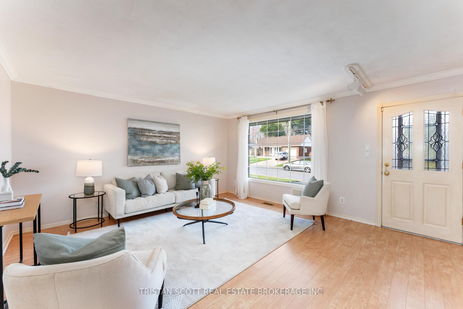 Photo 4 of 79 Glen Castle Drive, Hamilton, Red Hill — HOMEH