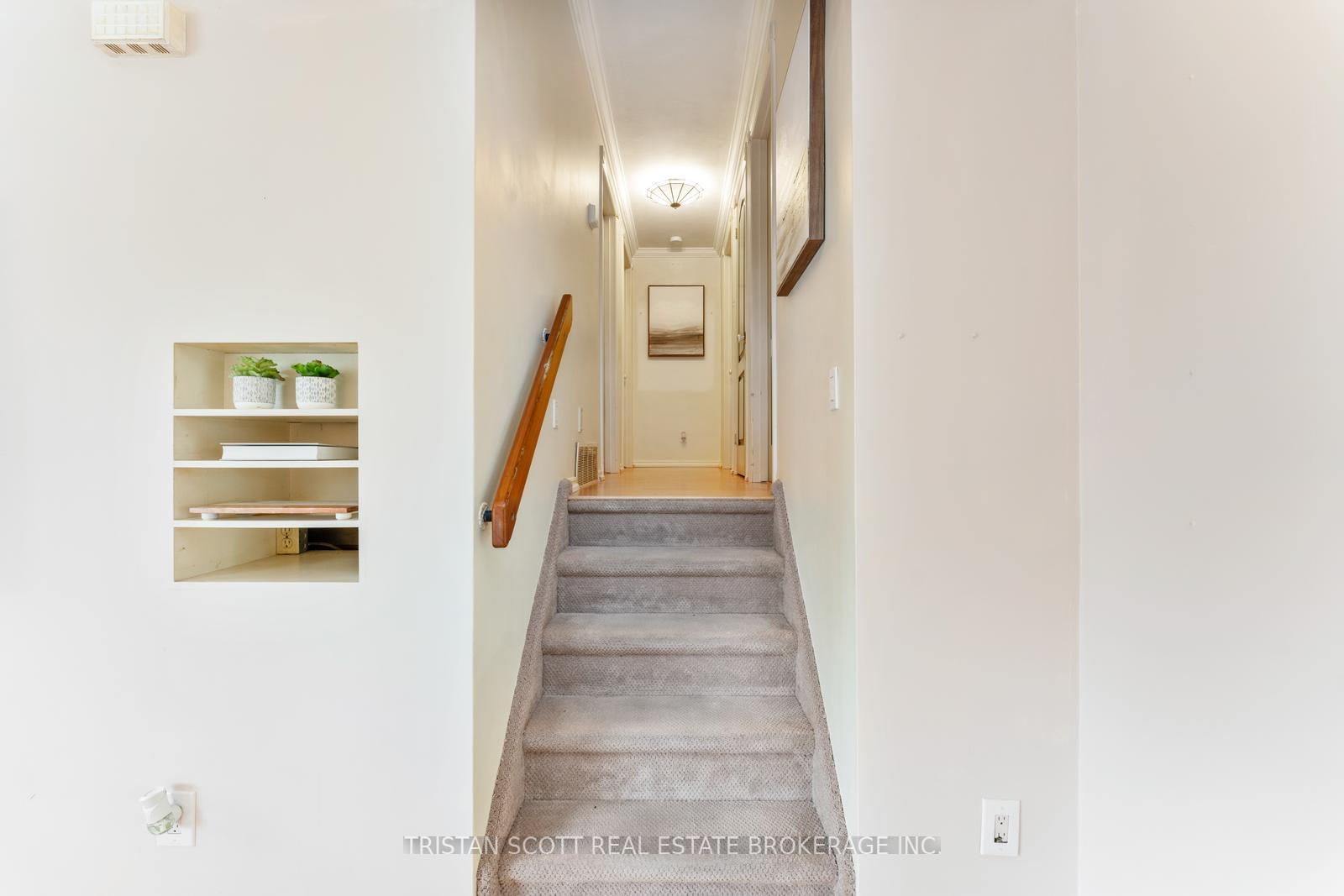 Photo 11 of 79 Glen Castle Drive, Hamilton, Red Hill — HOMEH