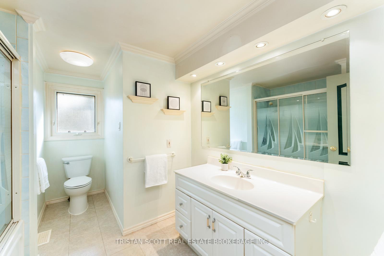 Photo 19 of 79 Glen Castle Drive, Hamilton, Red Hill — HOMEH