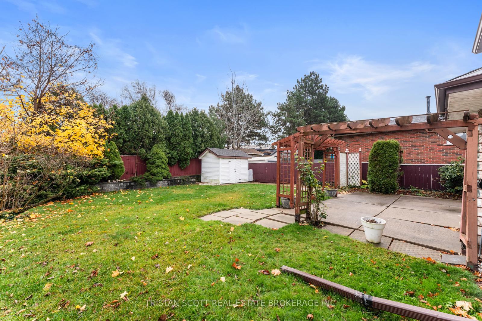 Photo 25 of 79 Glen Castle Drive, Hamilton, Red Hill — HOMEH
