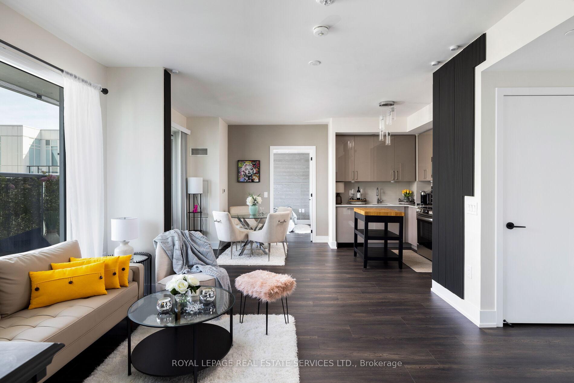 Front of Unit 720, 2450 Old Bronte Road