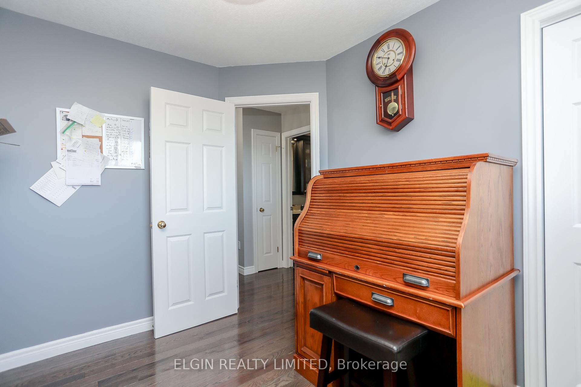 Photo 23 of 22 Cook Crescent, St. Thomas — HOMEH