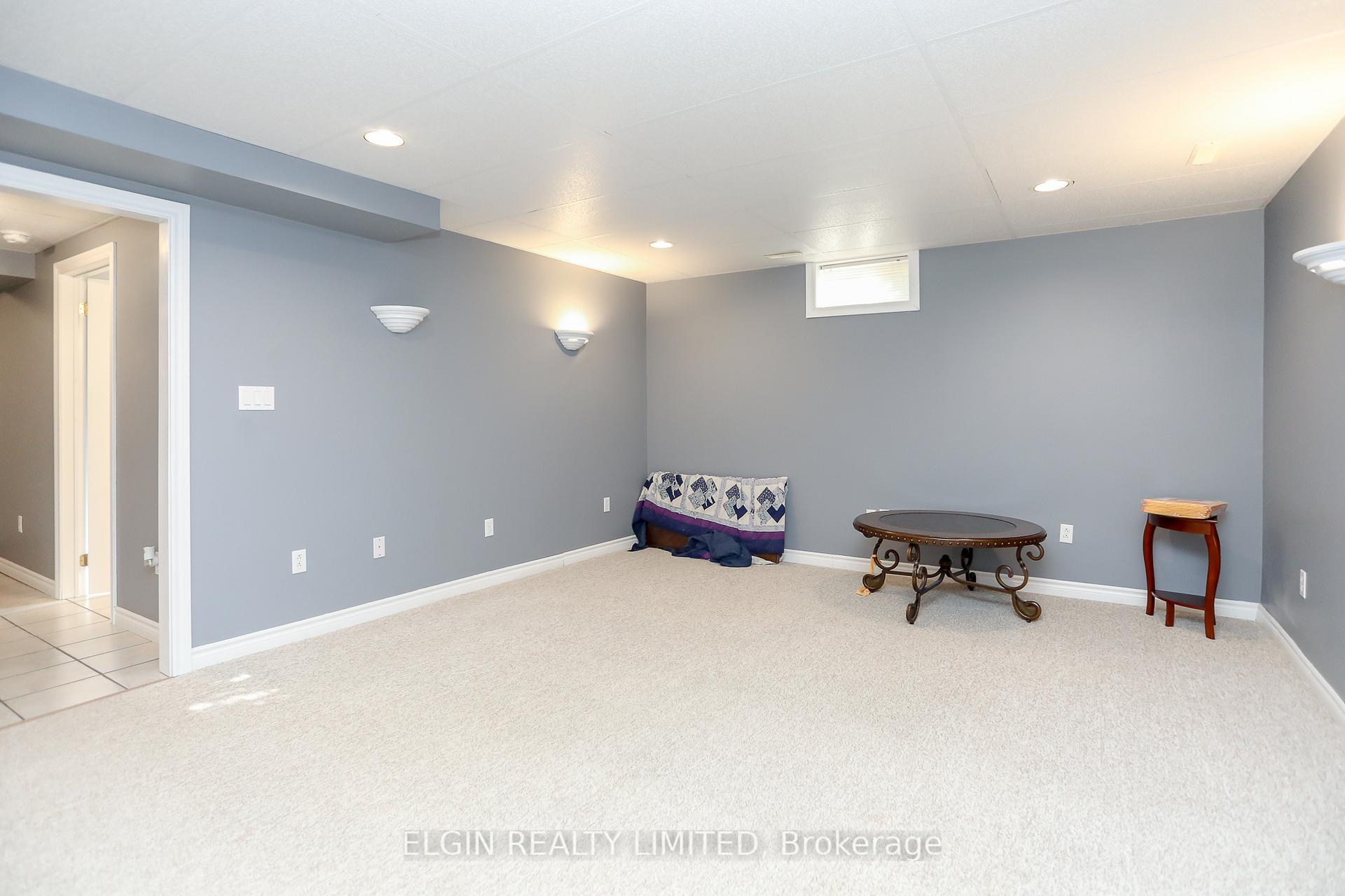 Photo 31 of 22 Cook Crescent, St. Thomas — HOMEH