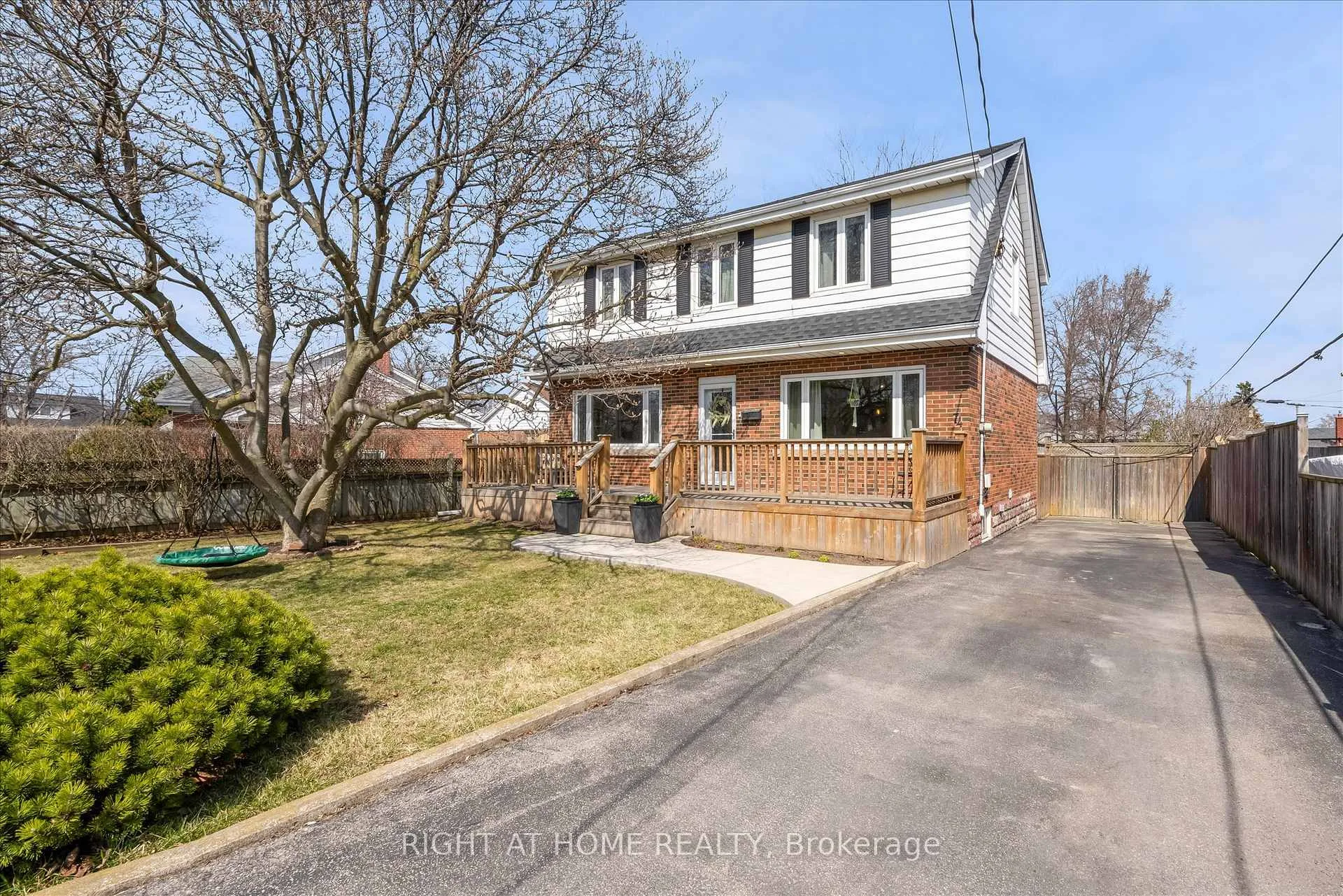 Photo 1 of 74 Glenview Drive, Hamilton, Stoney Creek — HOMEH