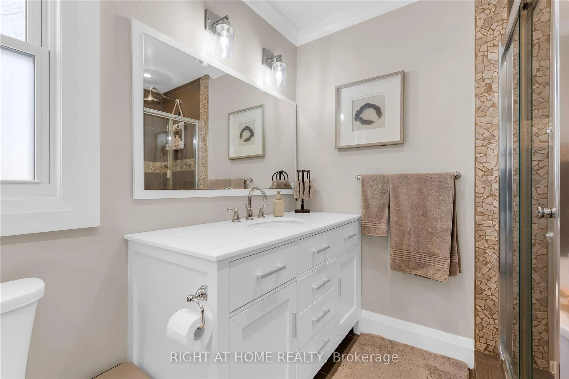 Photo 22 of 74 Glenview Drive, Hamilton, Stoney Creek — HOMEH