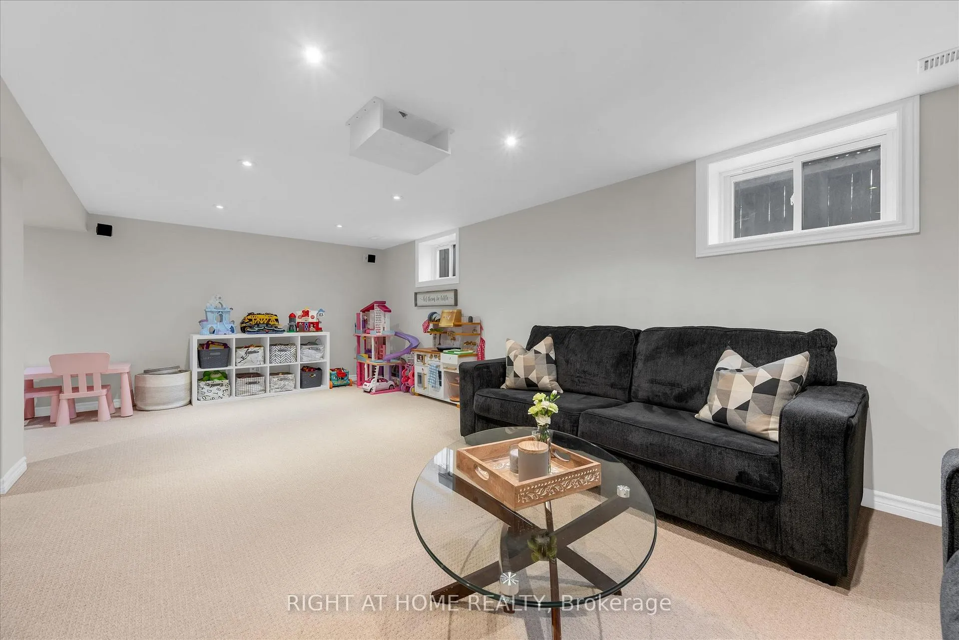 Photo 31 of 74 Glenview Drive, Hamilton, Stoney Creek — HOMEH