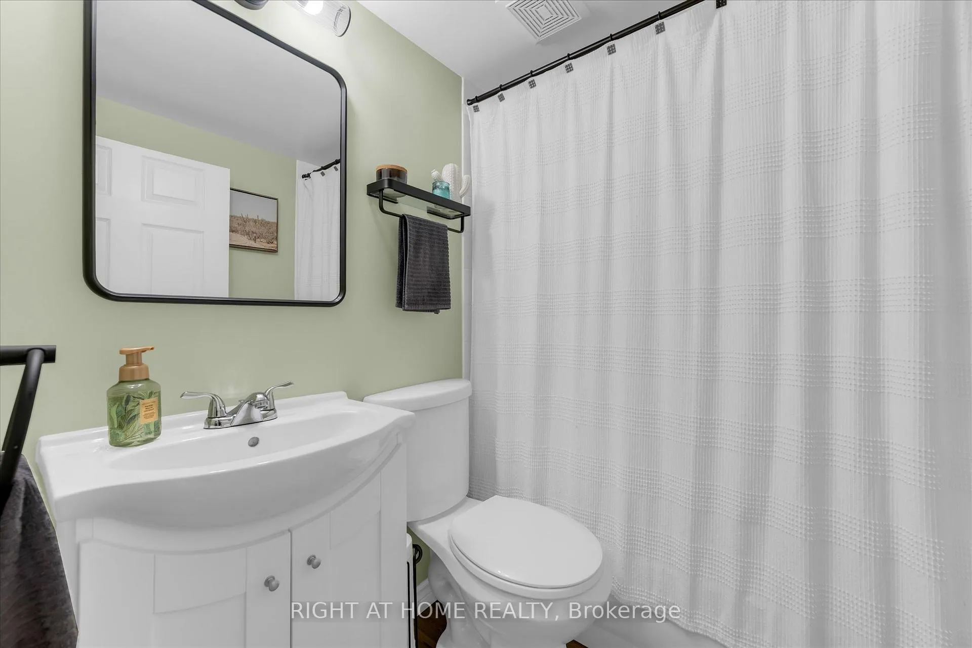 Photo 33 of 74 Glenview Drive, Hamilton, Stoney Creek — HOMEH