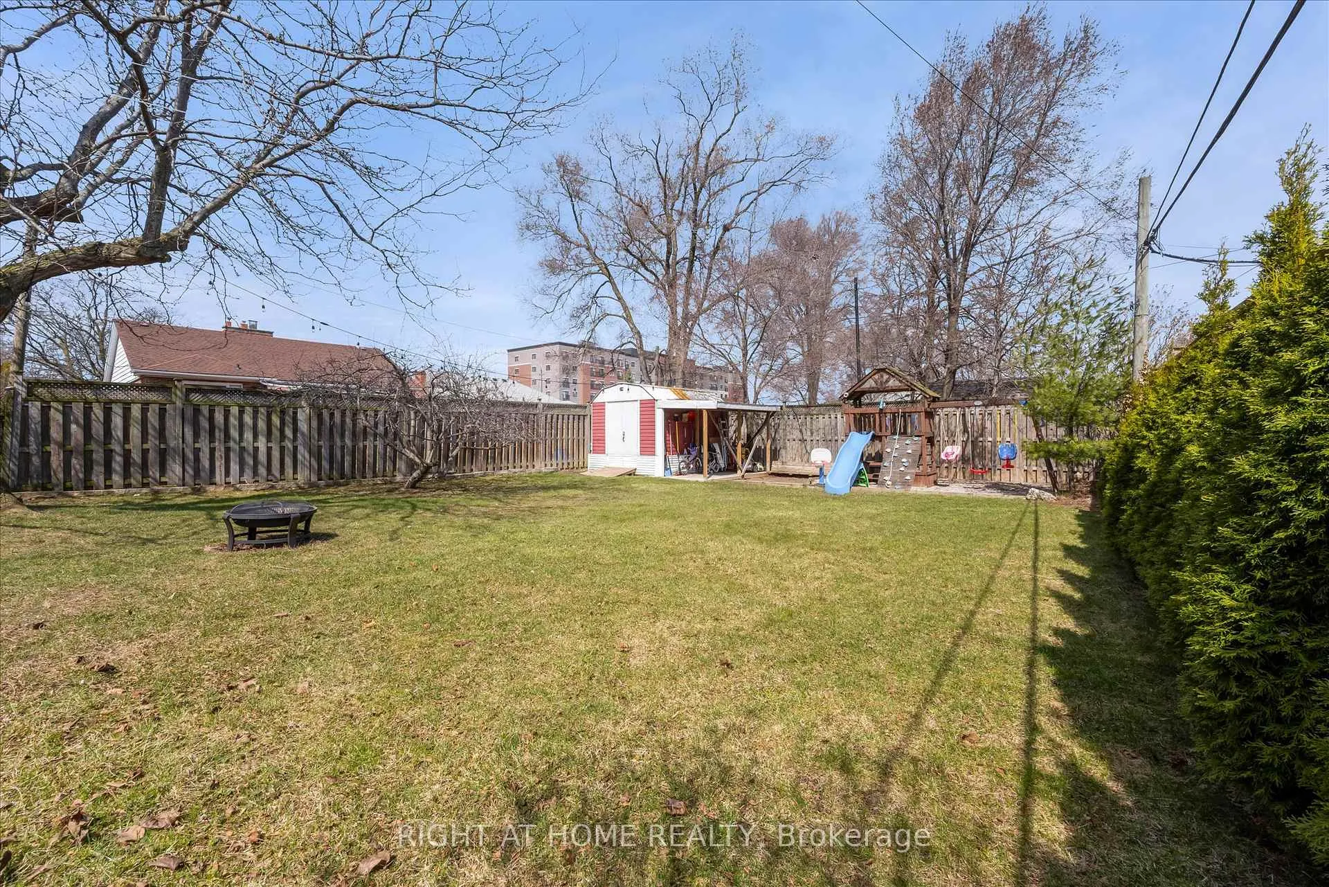 Photo 39 of 74 Glenview Drive, Hamilton, Stoney Creek — HOMEH