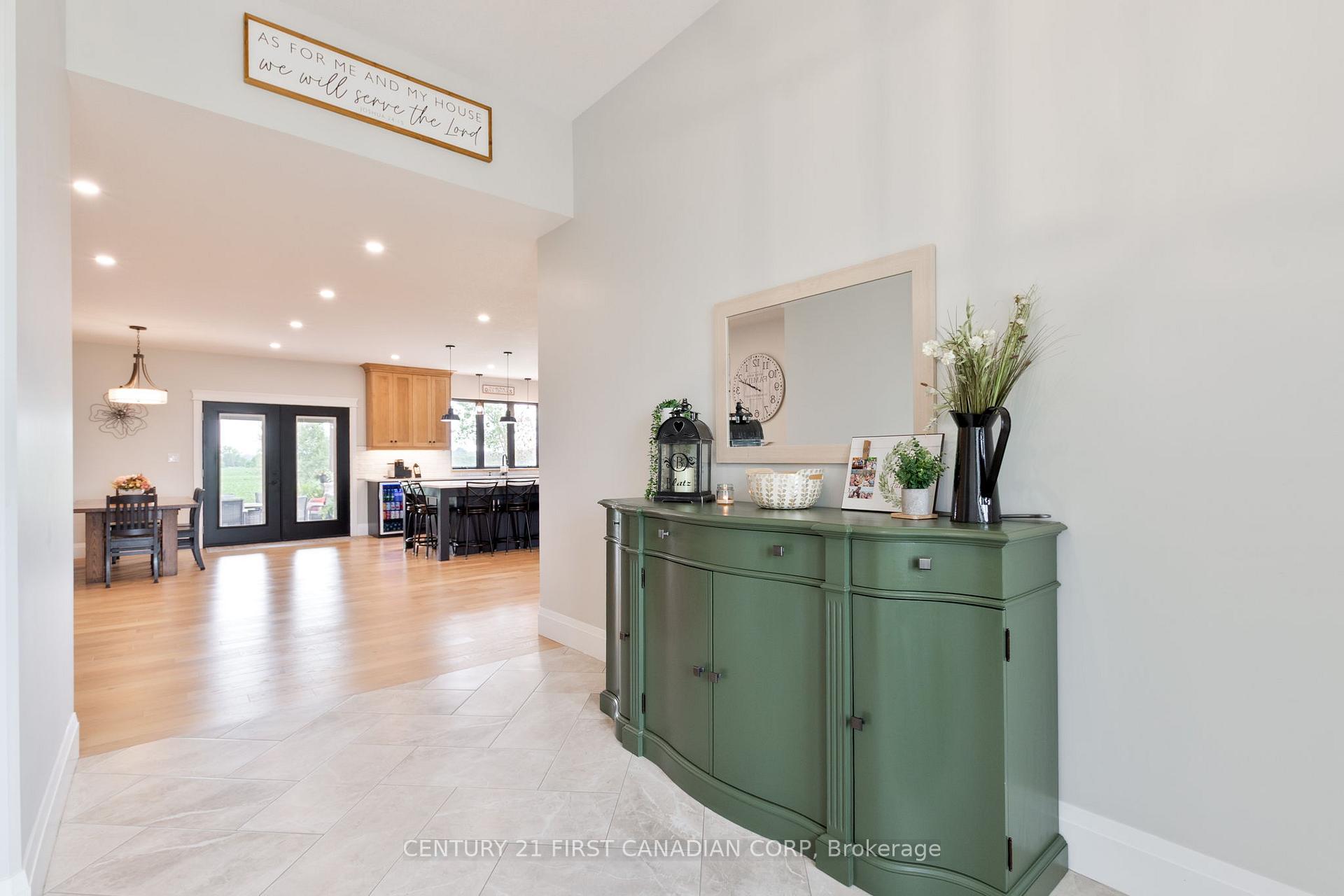 Photo 8 of 8848 Walker Road, Malahide, Rural Malahide — HOMEH