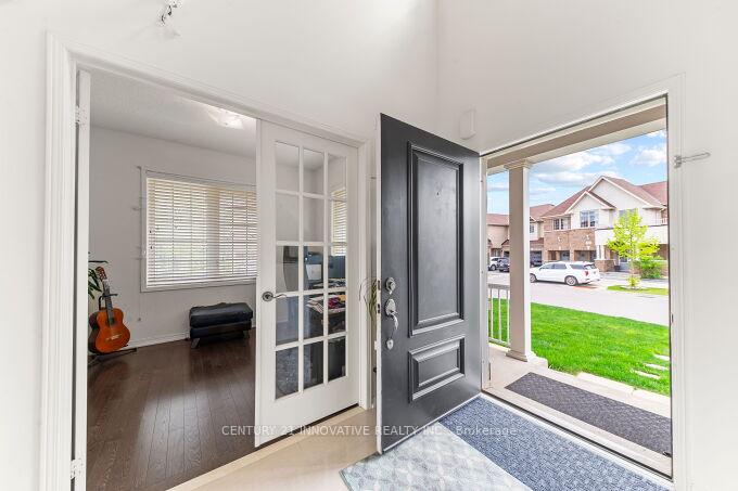 Photo 3 of 2 Raithby Crescent, Ajax, Central East — HOMEH