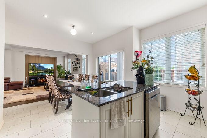Photo 15 of 2 Raithby Crescent, Ajax, Central East — HOMEH