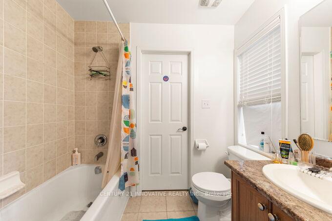 Photo 30 of 2 Raithby Crescent, Ajax, Central East — HOMEH