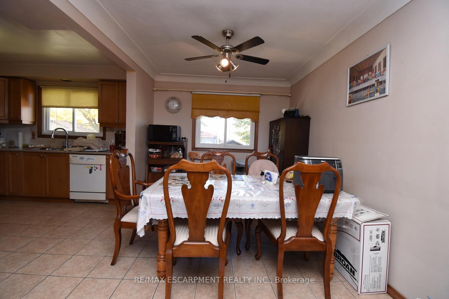 Photo 7 of 152 West 4th Street, Hamilton, Bonnington — HOMEH
