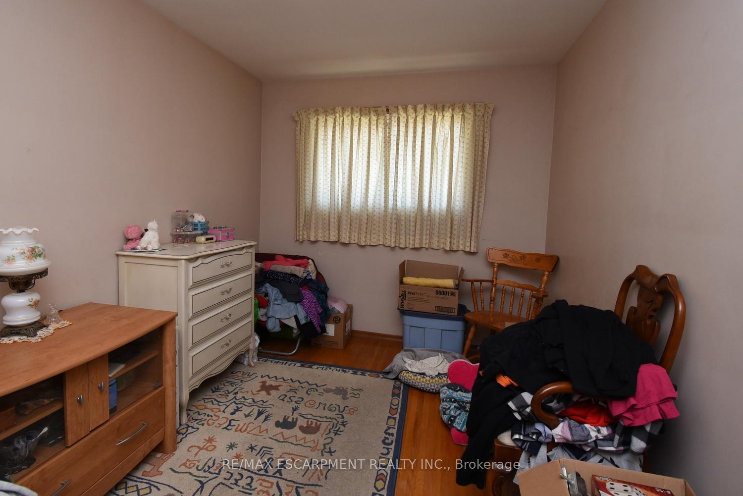 Photo 12 of 152 West 4th Street, Hamilton, Bonnington — HOMEH