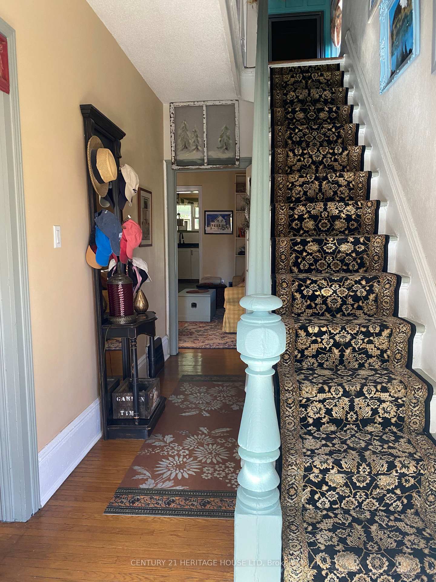 Photo 5 of 78 Forest Avenue, St. Thomas — HOMEH