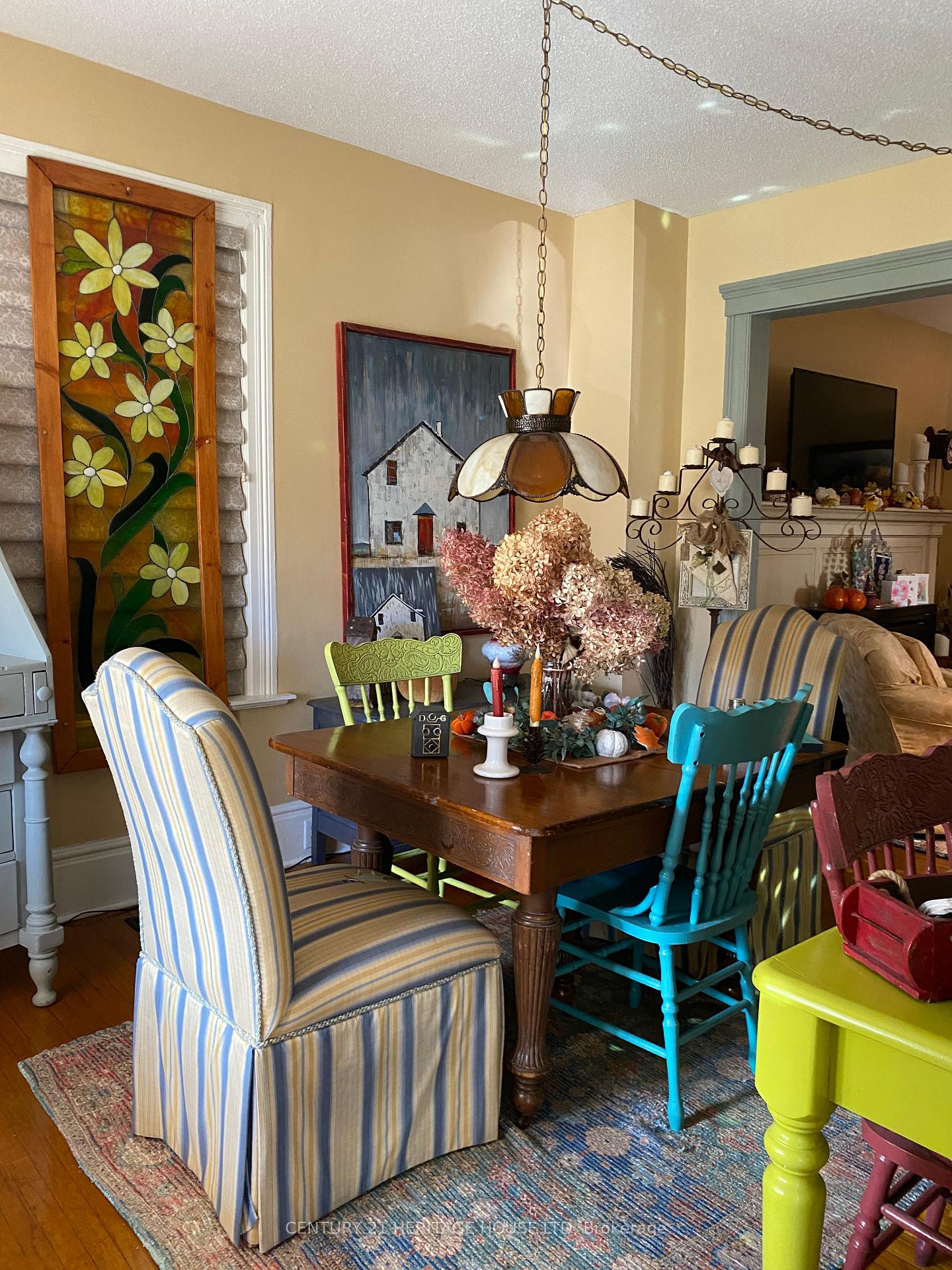 Photo 6 of 78 Forest Avenue, St. Thomas — HOMEH