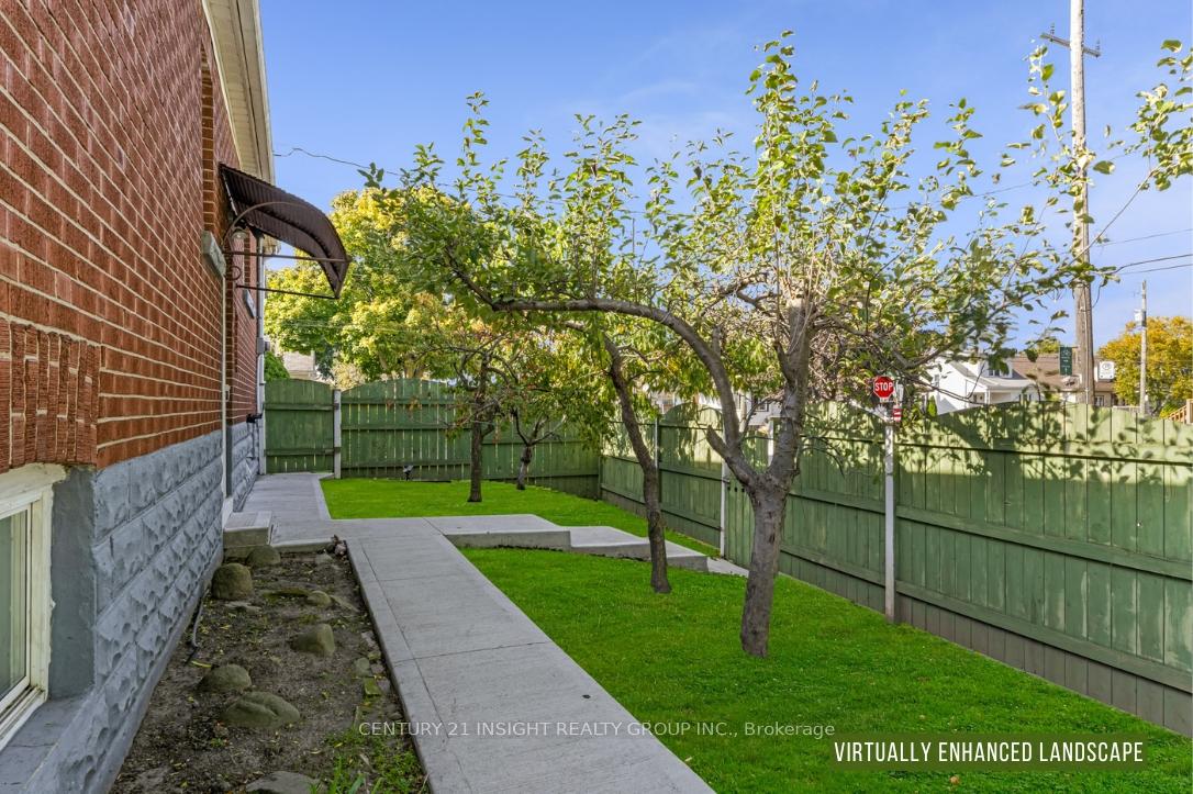 Photo 4 of 155 Walter Avenue S, Hamilton, Glenview — HOMEH