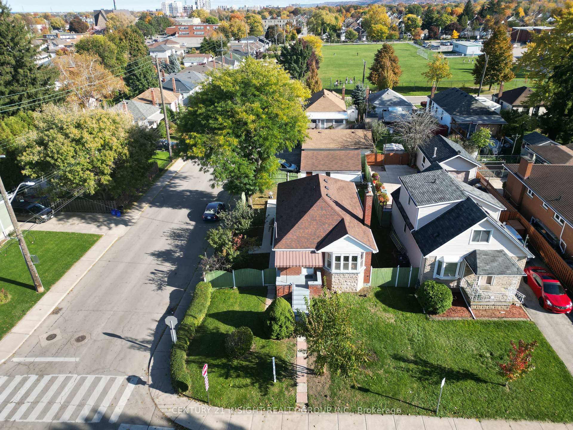 Photo 33 of 155 Walter Avenue S, Hamilton, Glenview — HOMEH