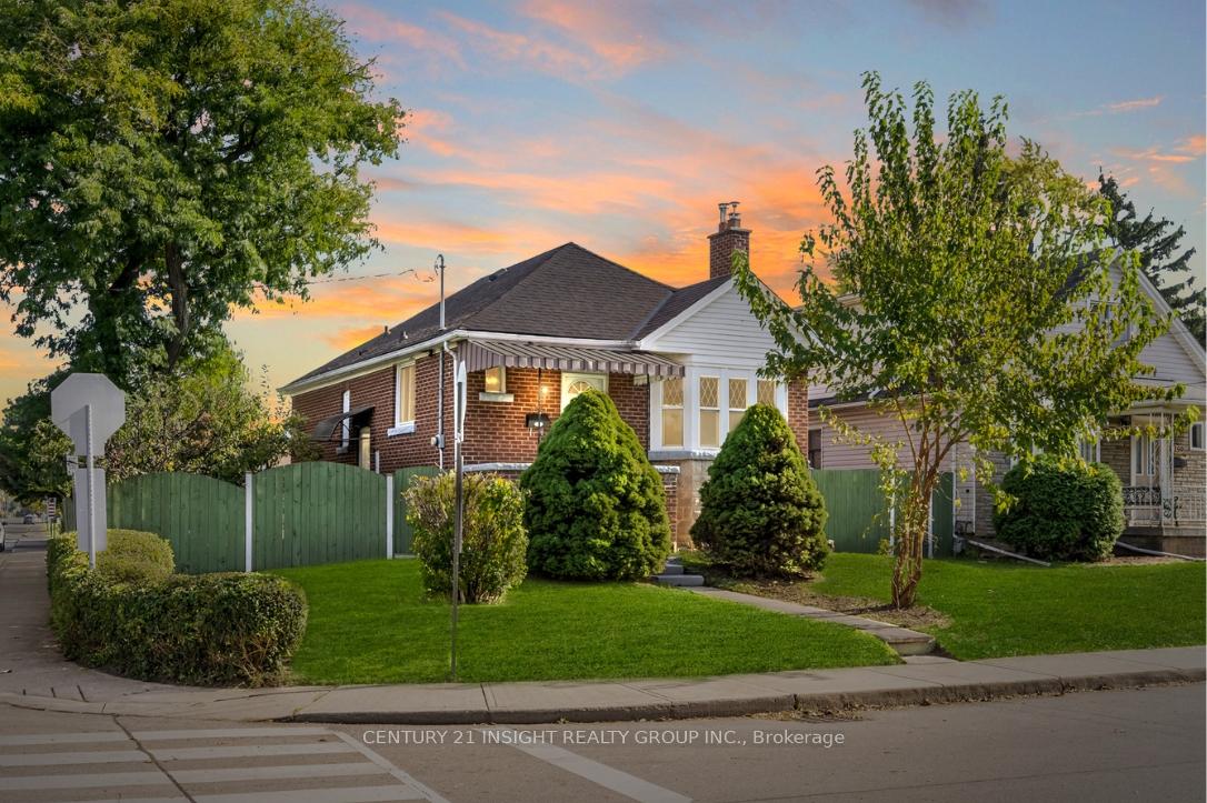Photo 40 of 155 Walter Avenue S, Hamilton, Glenview — HOMEH