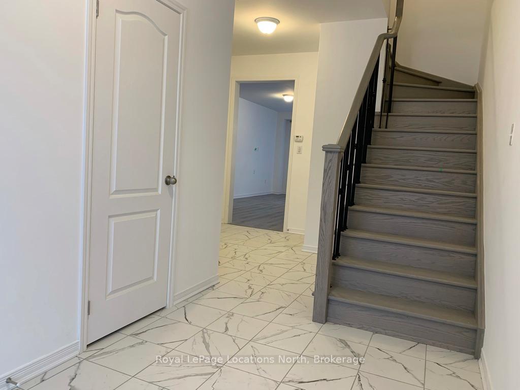 Photo 10 of 17 Kirby Avenue, Collingwood — HOMEH
