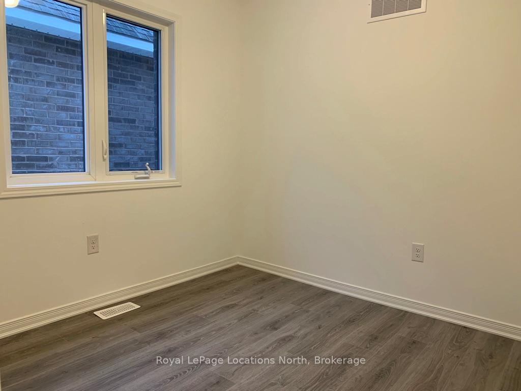 Photo 16 of 17 Kirby Avenue, Collingwood — HOMEH